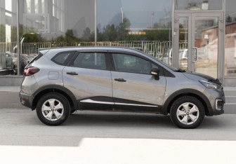 Подержанный автомобиль Renault Kaptur 2017 года (4 фото)