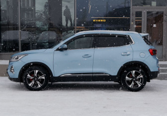 Подержанный автомобиль Chery Tiggo 4 Pro 2022 года (8 фото)