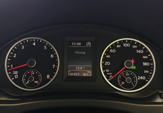 Подержанный автомобиль Volkswagen Tiguan 2013 года (10 фото)