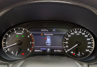 Подержанный автомобиль Infiniti QX50 2021 года (18 фото)