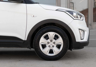 Подержанный автомобиль Hyundai Creta 2019 года (9 фото)