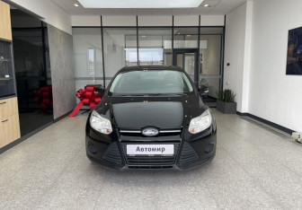 Подержанный автомобиль Ford Focus Hatchback 2013 года (2 фото)