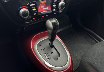 Подержанный автомобиль Nissan Juke 2011 года (11 фото)
