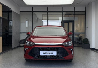Подержанный автомобиль BAIC U5 Plus 2023 года (2 фото)