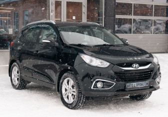 Подержанный автомобиль Hyundai ix35 2012 года (3 фото)