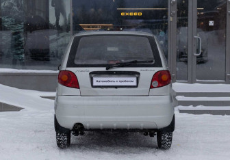 Подержанный автомобиль Daewoo Matiz 2005 года (6 фото)