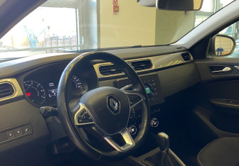 Подержанный автомобиль Renault Arkana 2021 года (9 фото)