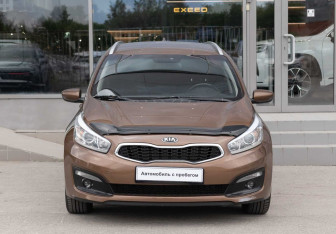 Подержанный автомобиль Kia Ceed Wagon 2017 года (2 фото)