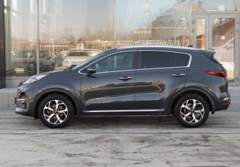 Подержанный автомобиль Kia Sportage 2019 года (8 фото)