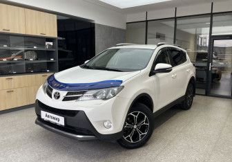 Подержанный автомобиль Toyota RAV4 2013 года (1 фото)